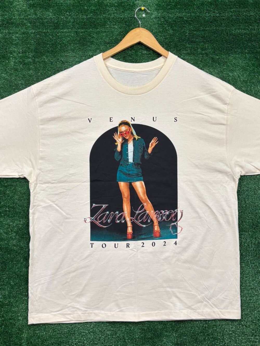 Zara Larson Concert Tour 2024 beige T-Shirt Size 2XL